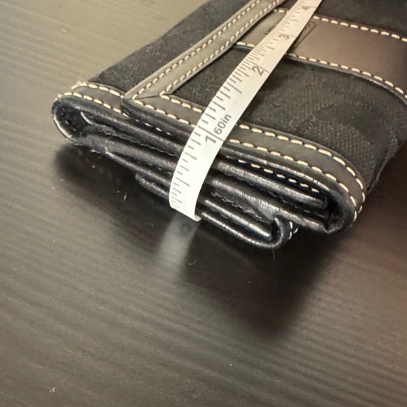 Coach Signature Print Black Wallet - Picture 11 of 11